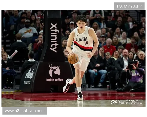 中国球员杨瀚森 2026 NBA 试训纪实：在波士顿凯尔特人特训中的高光策应时刻。